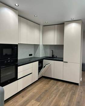 2-к квартира, вторичка, 50м2, 12/18 этаж