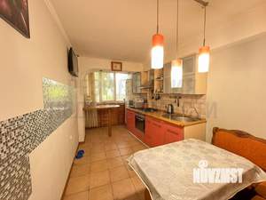 2-к квартира, вторичка, 57м2, 1/9 этаж