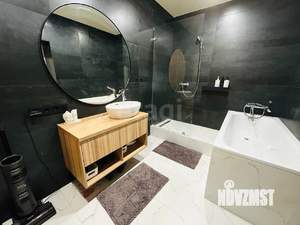 2-к квартира, вторичка, 65м2, 15/18 этаж