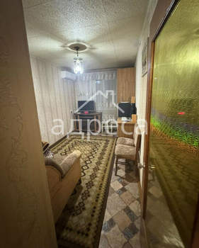 2-к квартира, вторичка, 43м2, 1/5 этаж