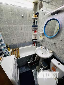2-к квартира, вторичка, 43м2, 1/4 этаж