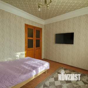 2-к квартира, вторичка, 52м2, 1/3 этаж