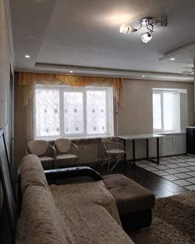 2-к квартира, вторичка, 43м2, 1/4 этаж