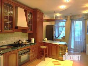 3-к квартира, вторичка, 157м2, 3/8 этаж