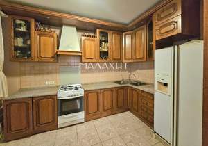 5-к квартира, вторичка, 215м2, 2/5 этаж