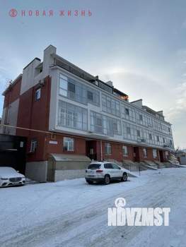 1-к квартира, вторичка, 61м2, 1/4 этаж