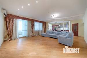 4-к квартира, вторичка, 190м2, 3/8 этаж