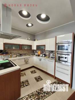 4-к квартира, вторичка, 149м2, 9/9 этаж