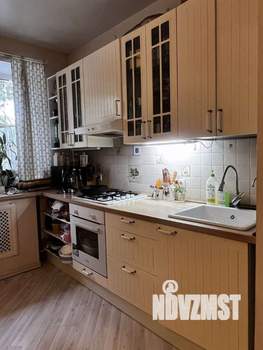 2-к квартира, вторичка, 53м2, 1/4 этаж