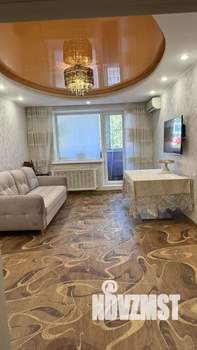 3-к квартира, вторичка, 84м2, 1/9 этаж