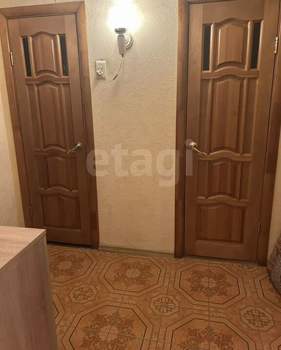 3-к квартира, вторичка, 69м2, 1/5 этаж