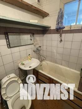2-к квартира, вторичка, 42м2, 4/5 этаж