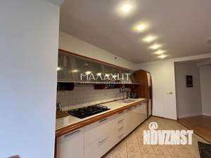 4-к квартира, вторичка, 156м2, 6/9 этаж