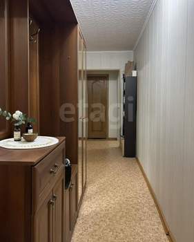 2-к квартира, вторичка, 50м2, 8/9 этаж