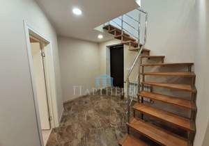 2-к квартира, вторичка, 91м2, 1/4 этаж