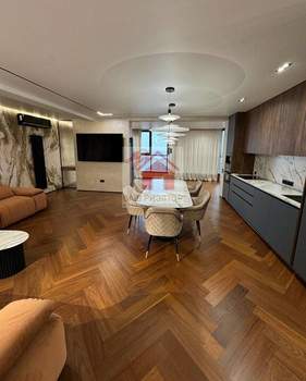 4-к квартира, вторичка, 139м2, 16/24 этаж