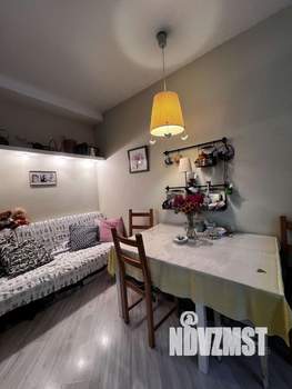 2-к квартира, вторичка, 53м2, 1/4 этаж