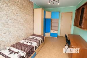 3-к квартира, вторичка, 58м2, 1/9 этаж