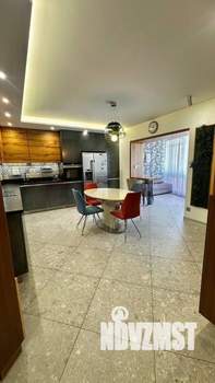 3-к квартира, вторичка, 120м2, 13/17 этаж