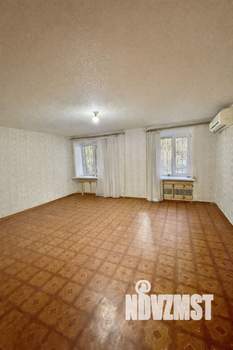 3-к квартира, вторичка, 74м2, 1/10 этаж