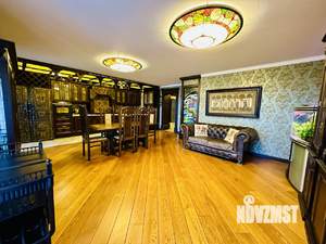 4-к квартира, вторичка, 151м2, 3/10 этаж