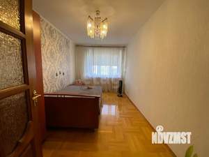 4-к квартира, вторичка, 143м2, 7/10 этаж