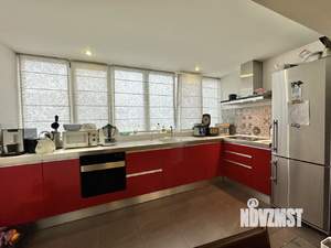 3-к квартира, вторичка, 144м2, 8/10 этаж