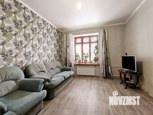 3-к квартира, вторичка, 61м2, 1/4 этаж
