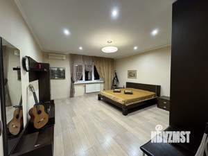 4-к квартира, вторичка, 169м2, 8/10 этаж