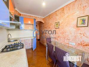 3-к квартира, вторичка, 63м2, 6/9 этаж