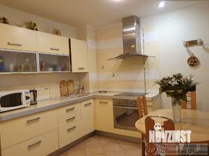 3-к квартира, вторичка, 100м2, 3/9 этаж