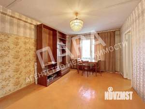 3-к квартира, вторичка, 59м2, 5/5 этаж