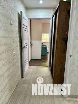 2-к квартира, вторичка, 42м2, 1/5 этаж