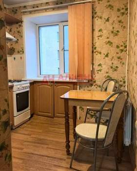 2-к квартира, вторичка, 50м2, 5/5 этаж