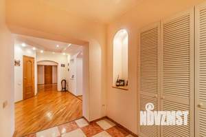 4-к квартира, вторичка, 192м2, 7/9 этаж