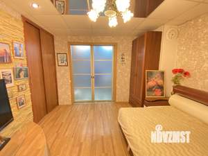 2-к квартира, вторичка, 54м2, 1/10 этаж