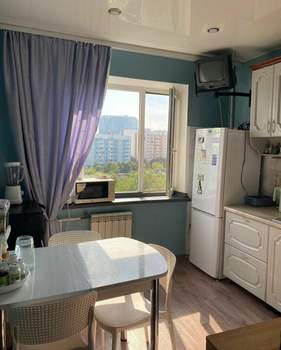 2-к квартира, вторичка, 42м2, 7/9 этаж