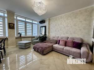 Студия квартира, вторичка, 64м2, 4/7 этаж