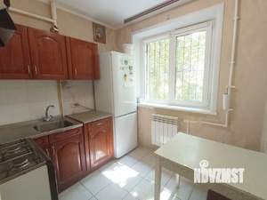2-к квартира, вторичка, 42м2, 1/5 этаж