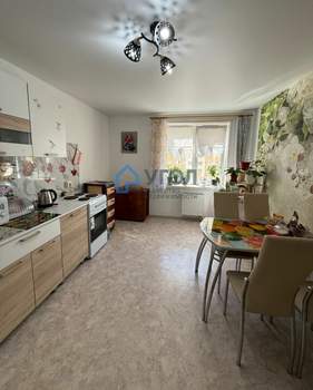 3-к квартира, вторичка, 80м2, 18/28 этаж