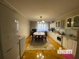 4-к квартира, вторичка, 143м2, 7/10 этаж