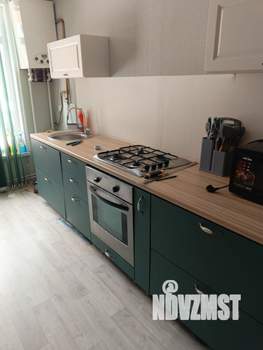 4-к квартира, вторичка, 100м2, 2/2 этаж