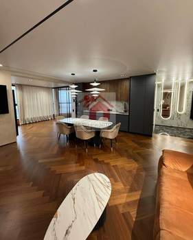 4-к квартира, вторичка, 139м2, 16/24 этаж