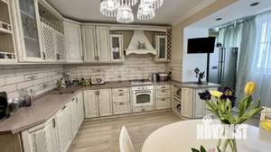 3-к квартира, вторичка, 120м2, 6/11 этаж