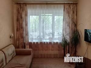 2-к квартира, вторичка, 42м2, 1/4 этаж