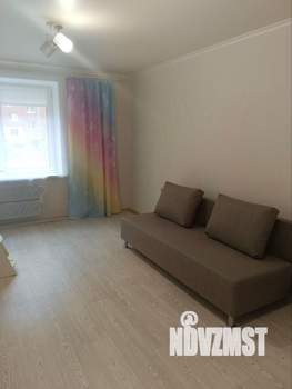 2-к квартира, вторичка, 57м2, 1/10 этаж