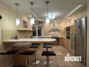 4-к квартира, вторичка, 169м2, 8/10 этаж