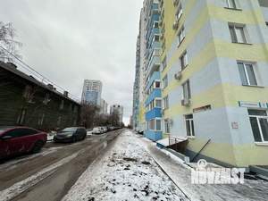 2-к квартира, вторичка, 71м2, 1/17 этаж