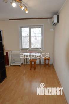 3-к квартира, вторичка, 56м2, 5/5 этаж