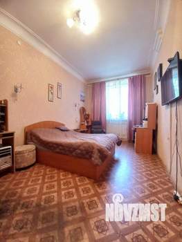 2-к квартира, вторичка, 64м2, 1/3 этаж